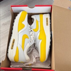 Nike Air Max White and Yellow Sneakers